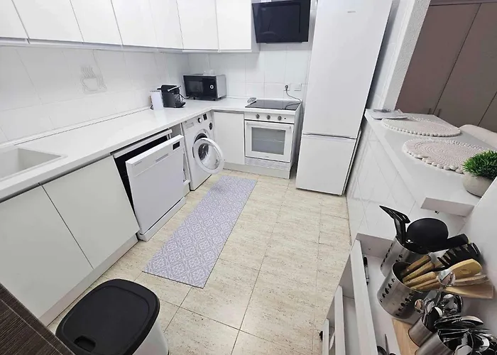 Midas One Apartment