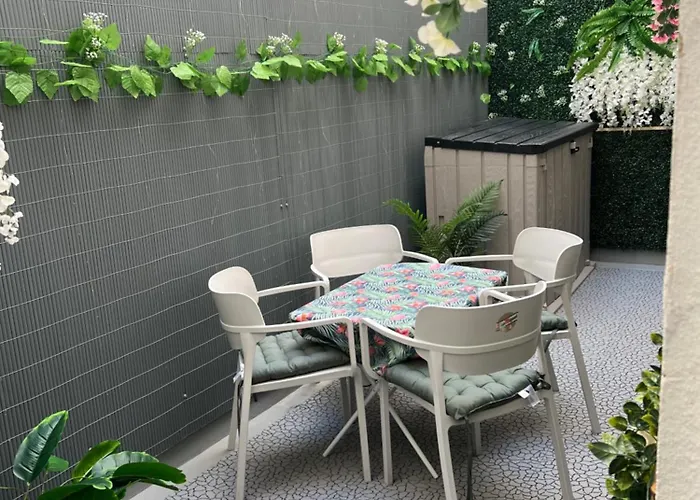 Midas One Apartment